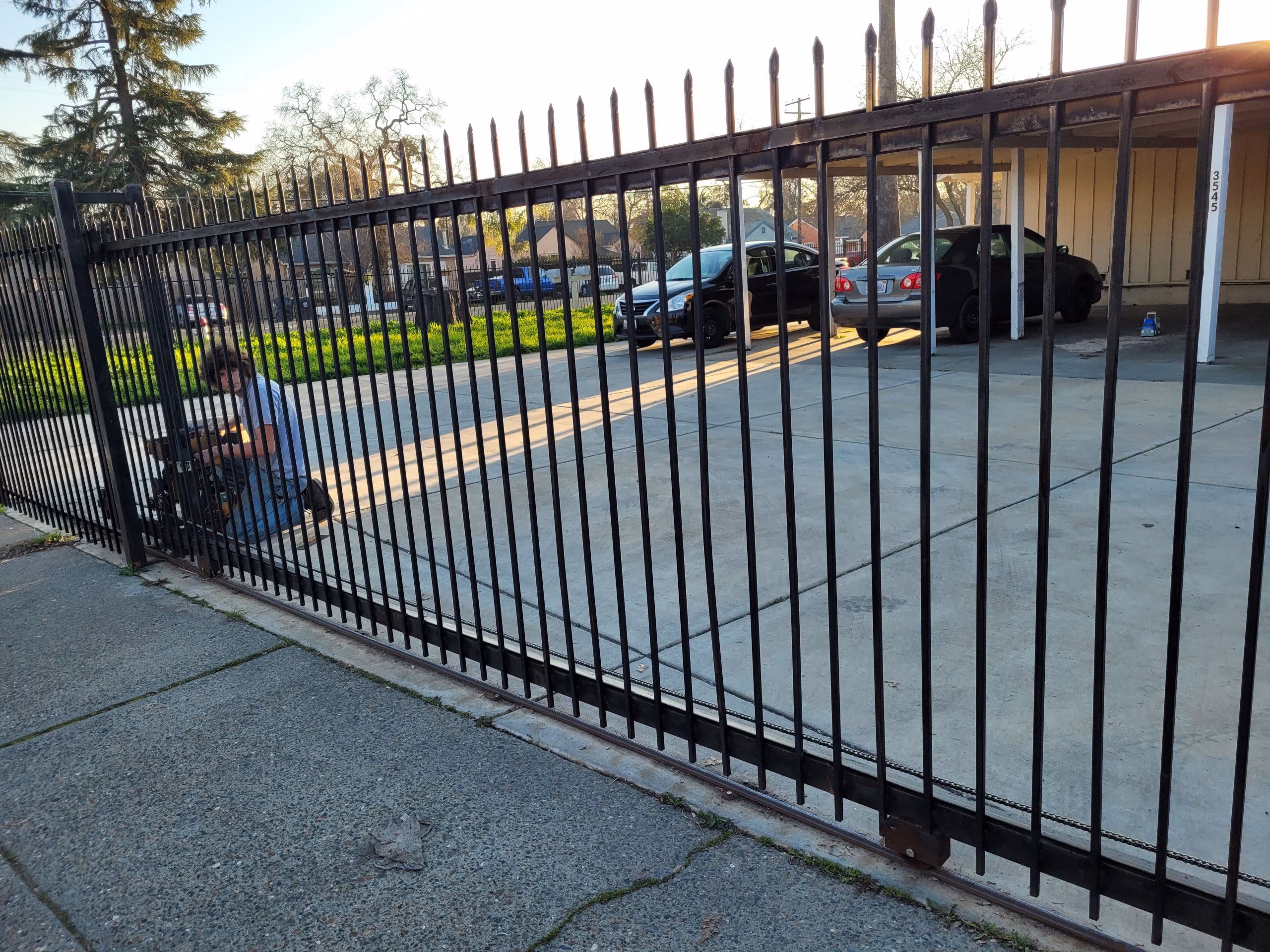 Automati gate